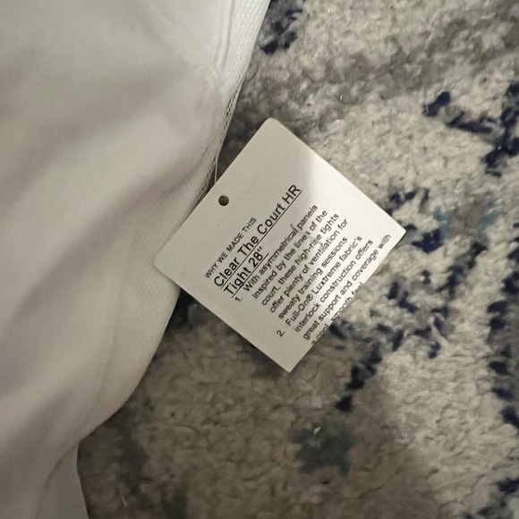 NWT lululemon mesh leggings - Picture 2 of 5